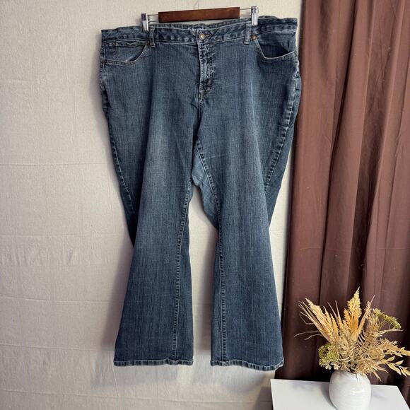 St John's Bay Women's Jeans Size 24W Blue Denim Embroidery Pockets Bootcut - Picture 1 of 12